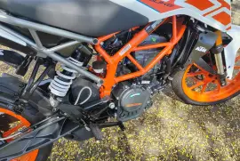 KTM, Duke , 2023