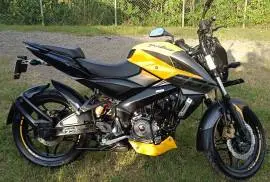 Bajaj, Pulsar NS200, 2021