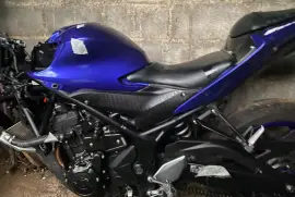 Yamaha, YZFR3, 2025