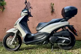Piaggio, Beverly 350i Touring, 2018