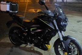 Bajaj, Dominar 400 negro mate, 2022