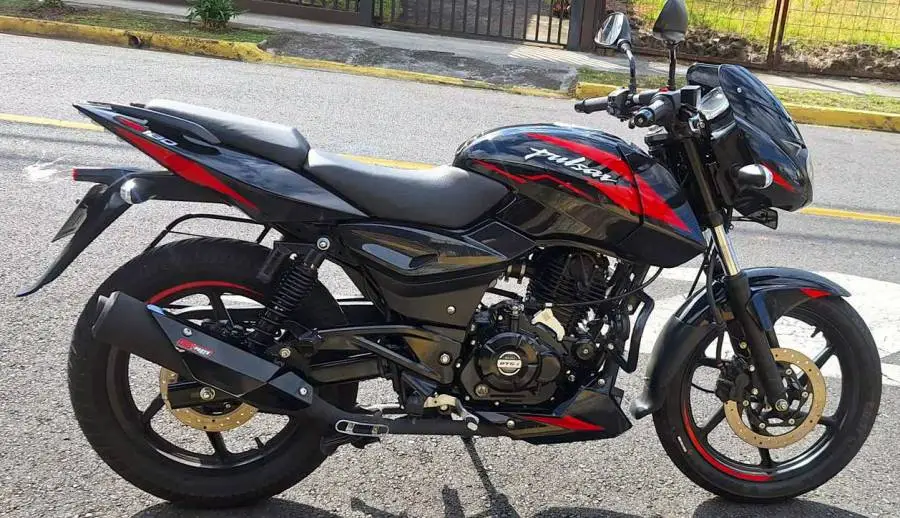 Bajaj, Pulsar 180, 2024