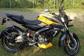 Bajaj, Pulsar NS200, 2021