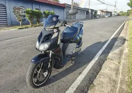 Aprilia, Sporticity Cube 300, 2011 Aprilia, Sporticity Cube 300, 2011