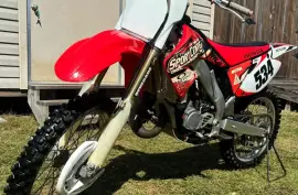 Honda, 2007 Honda CR125R 2 stroke racing Dirt Bike Motocross Supercross Red Fast, 2007