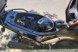 Aprilia, SR Max 300, 2015