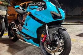ducati 1199 cc