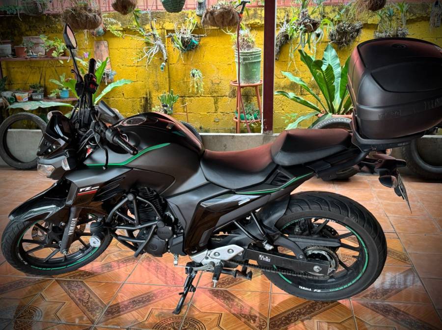 Yamaha fz 2.5 hotsell
