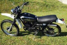 Yamaha, MONOSHOCK DT175, 1980