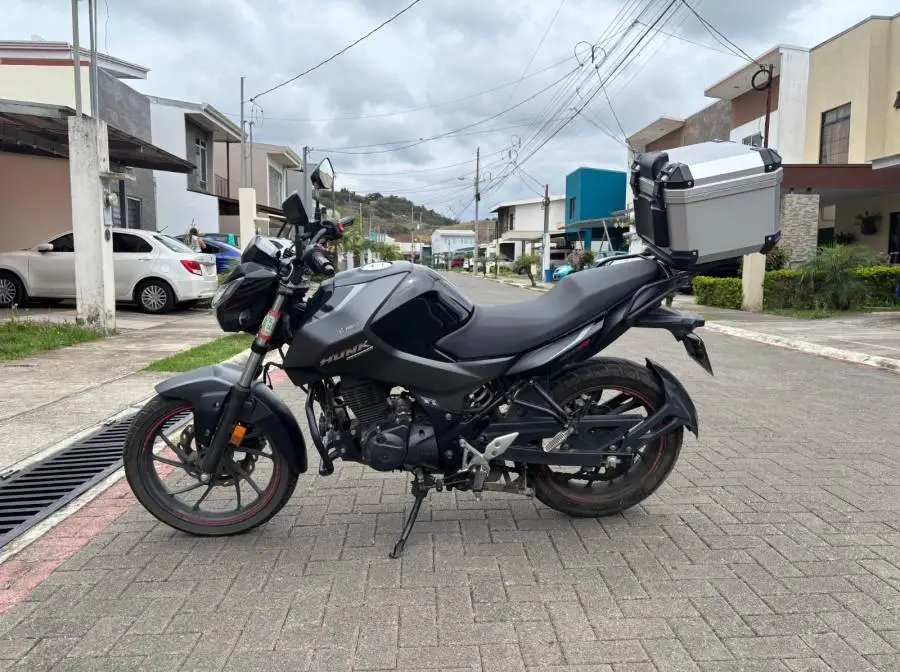 Hero, Hunk 160R, 2024