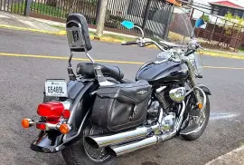 Suzuki, Boulevard C50 800 Classic Inyección, 2005