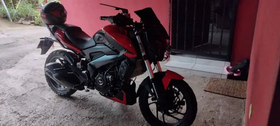 Bajaj, Dominar , 2021