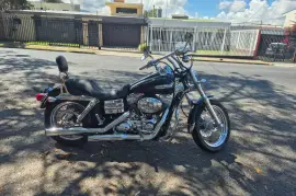 Harley-Davidson,  Dyna Super Glide Custom, 2007