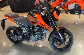 KTM, Duke, 2025