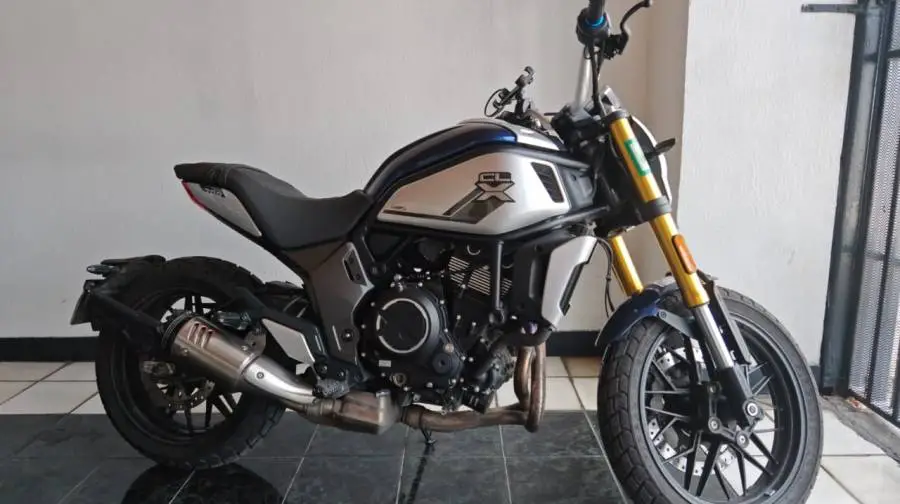 CFMoto, CLX700 Heritage, 2021