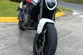 Ducati, Monster 950 plus , 2024