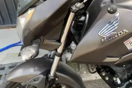 Honda, Unicorn, 2023