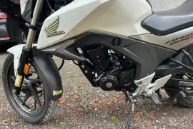 Honda, Hornet , 2018