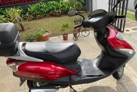 Honda, Elite, 2012