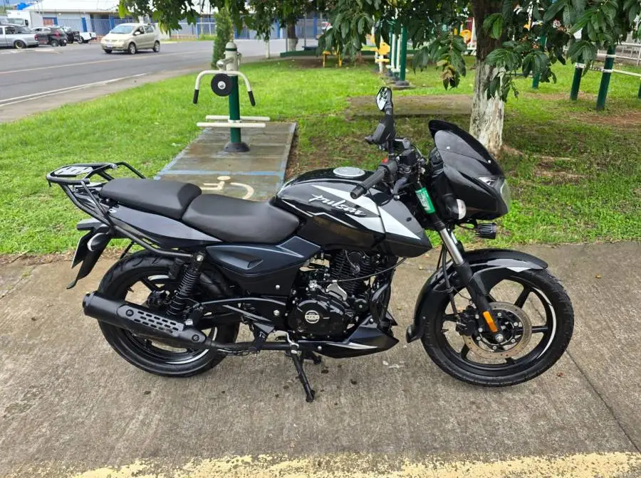 Bajaj, Pulsar, 2022