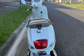 Vespa, VXL , 2024