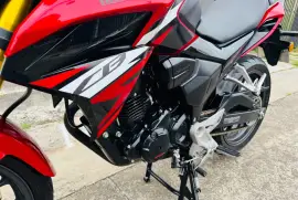 Honda, CB190R  (8mil km), 2024