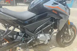 CFMoto, 300 NK (400km), 2025