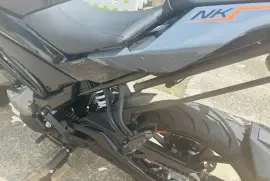 CFMoto, 300 NK (400km), 2025