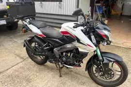 Bajaj, Pulsar NS 160, 2025