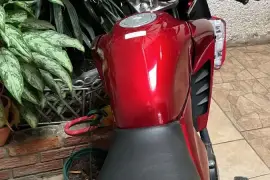 Honda, Invicta, 2012