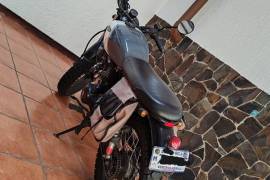 Serpento, Cafe Racer St. James W200, 2019