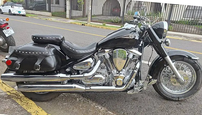 Yamaha, Road Star 1600 Classic, 2001