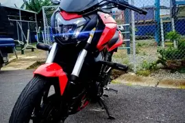 Bajaj, Dominar, 2023