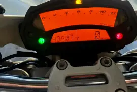 Ducati, Monster 696, 2010