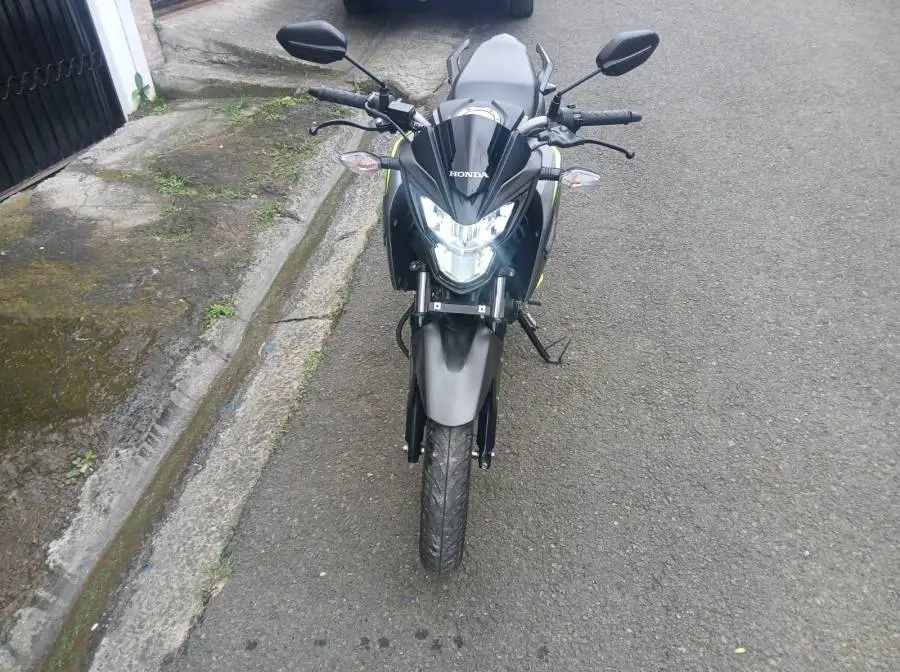 Honda, Hornet, 2025