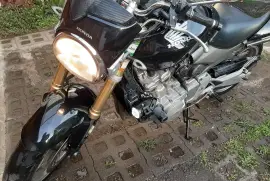 Honda, Hornet CB, 2007