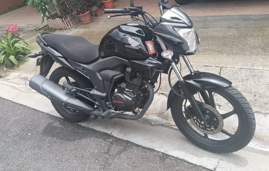 Honda, Invicta, 2015