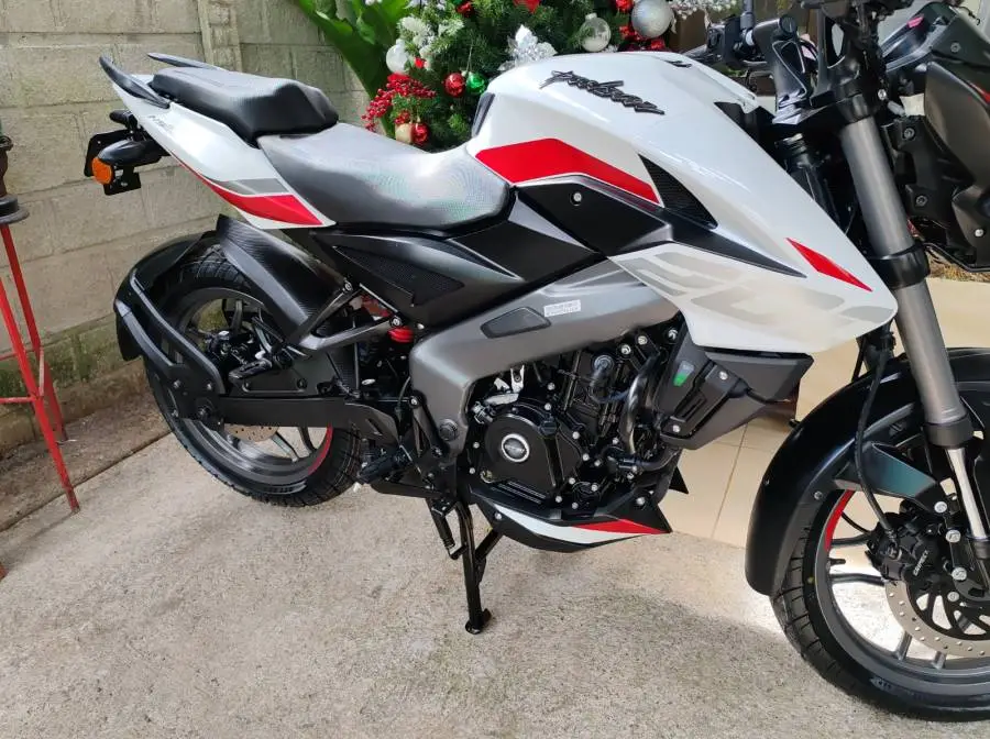 Bajaj, Pulsar NS 200 , 2025