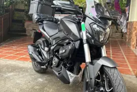 Bajaj, Dominar 400, 2025