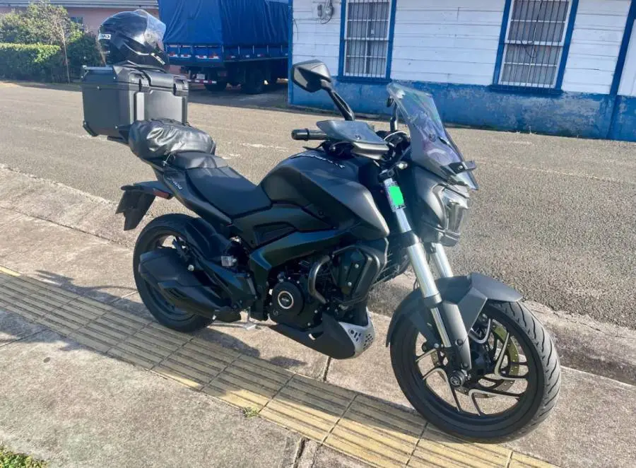 Bajaj, Dominar 400, 2025