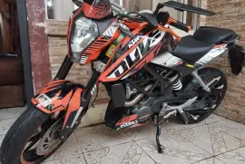 KTM, Duke , 2016