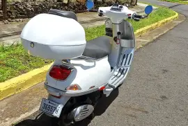 Vespa, S50, 2009