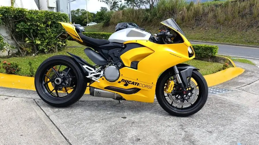 Ducati, Panigale V2 , 2022