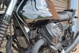 Moto Guzzi, V7 III Stone, 2017