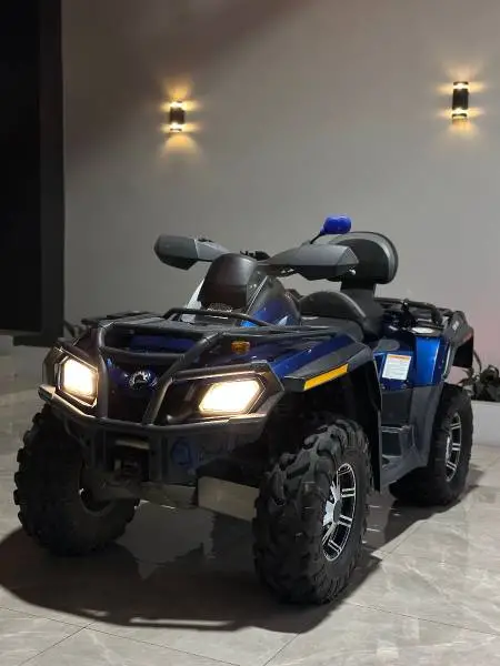 CAN-AM, Can am outlander, 2011