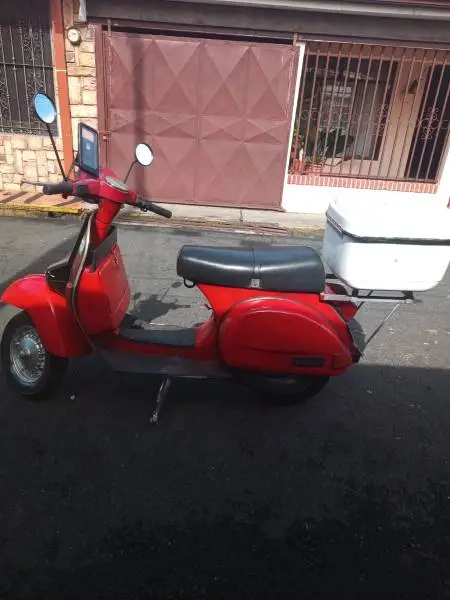 Vespa, MLM, 2012