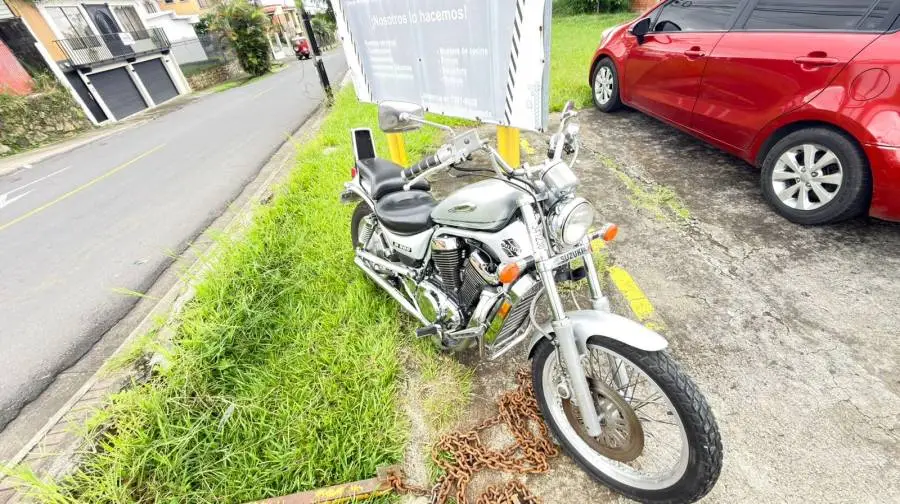 Suzuki, intruder, 2003