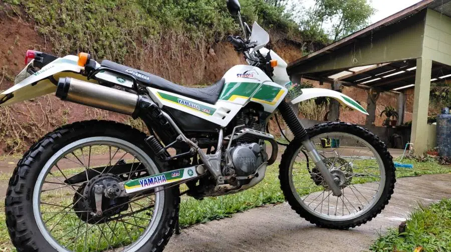 Yamaha, Serow, 1999
