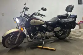 Yamaha, Yamaha Vstar Classic , 2000