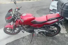 Bajaj, Pulsar ug, 2012